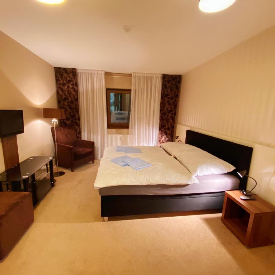 Golden Fish Apartmany Xia Пльзень Экстерьер фото